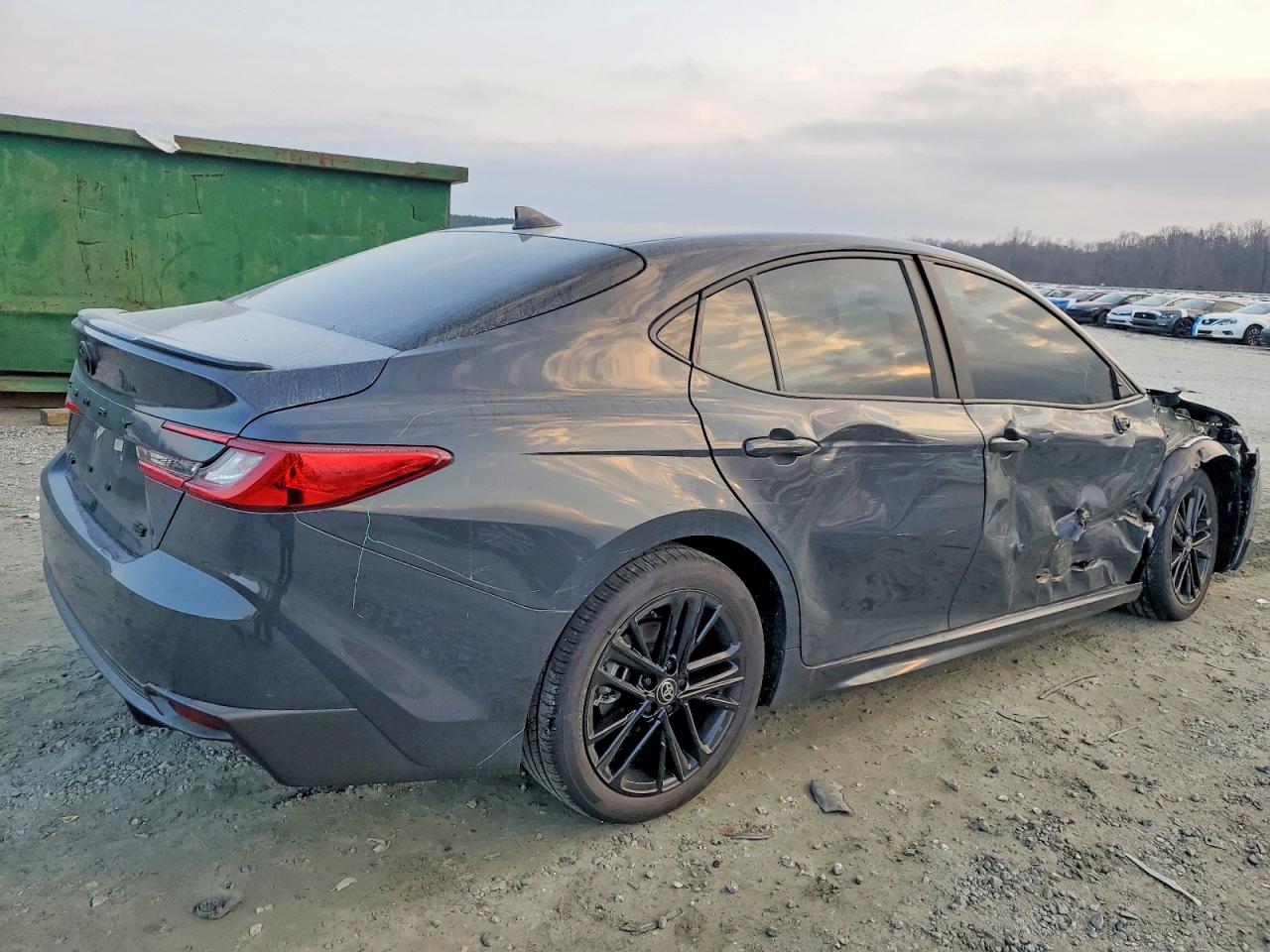 2025 TOYOTA CAMRY XSE photo 5