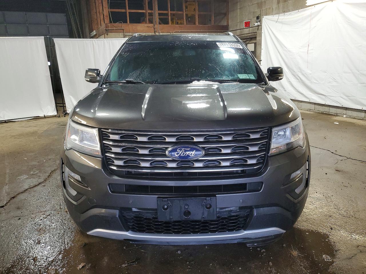 2016 FORD EXPLORER XLT photo 5