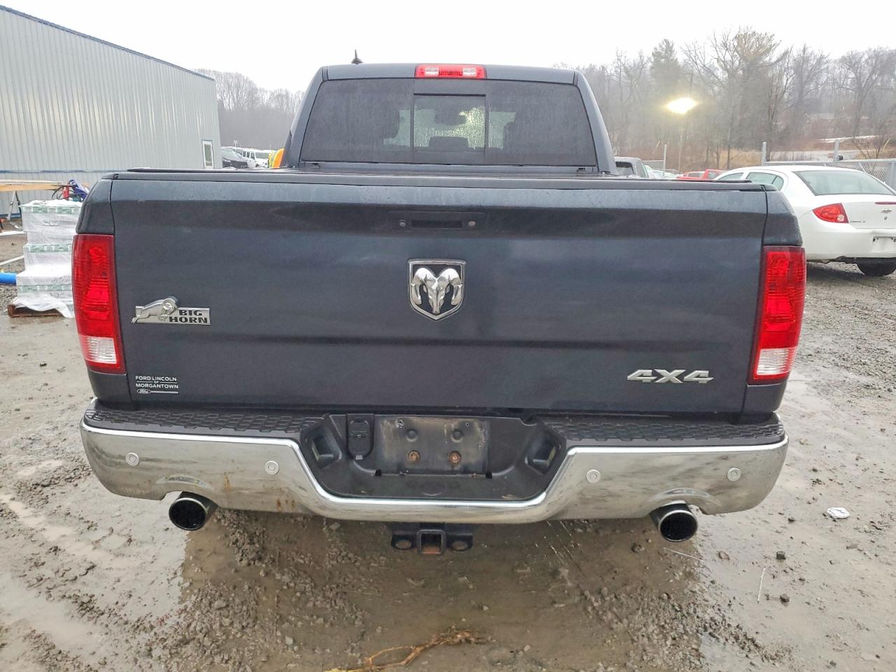 2016 RAM 1500 SLT photo 11