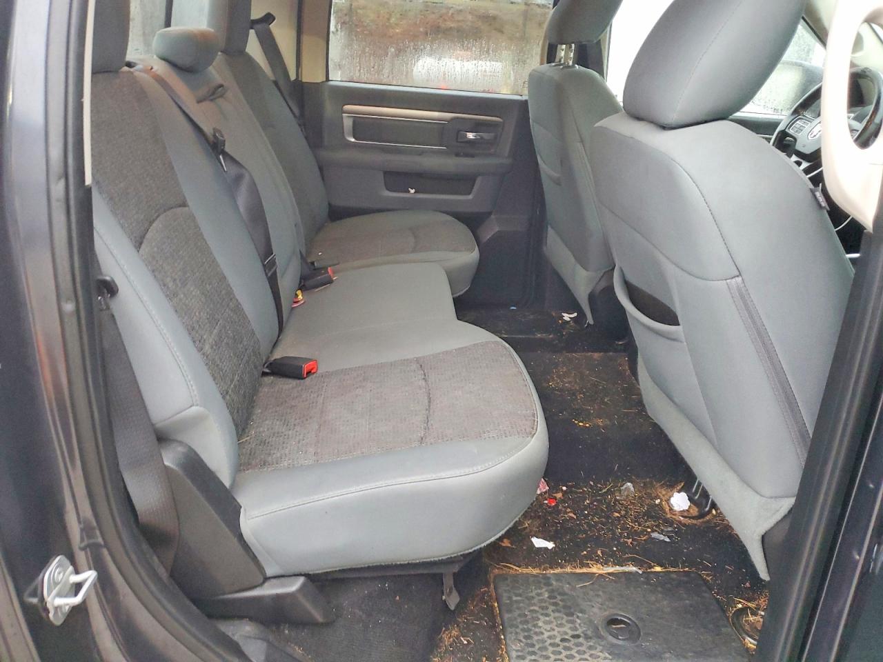 2016 RAM 1500 SLT photo 19