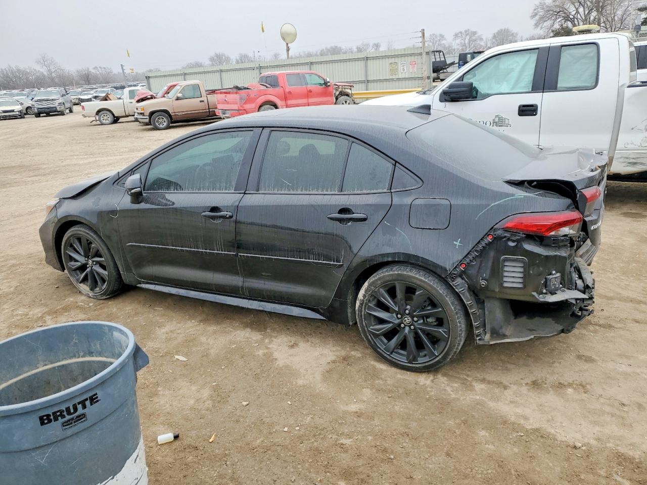 2024 TOYOTA COROLLA XSE photo 3