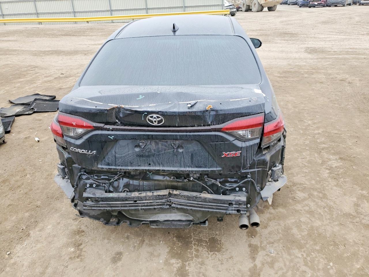 2024 TOYOTA COROLLA XSE photo 11