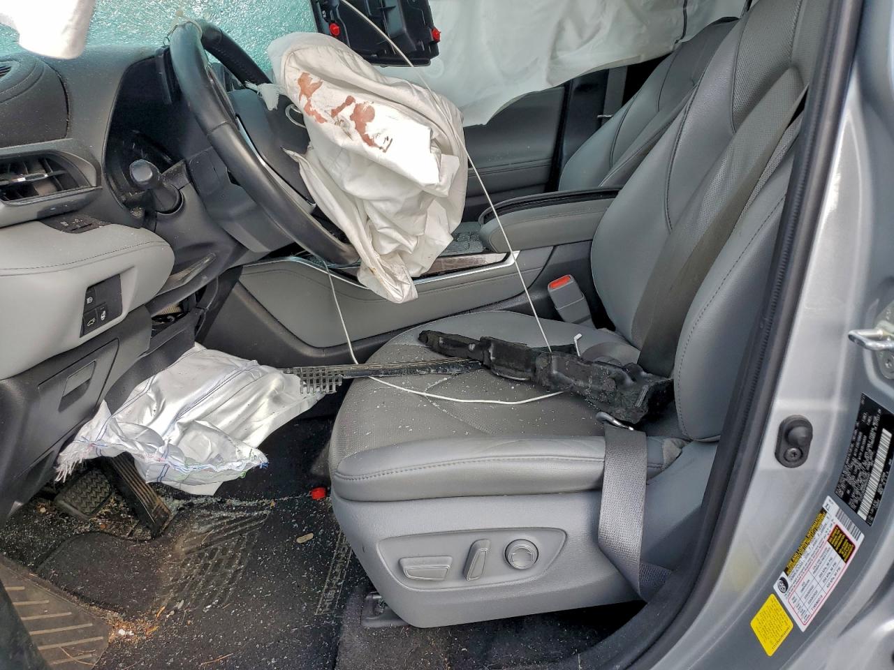 2021 TOYOTA HIGHLANDER LIMITED photo 7