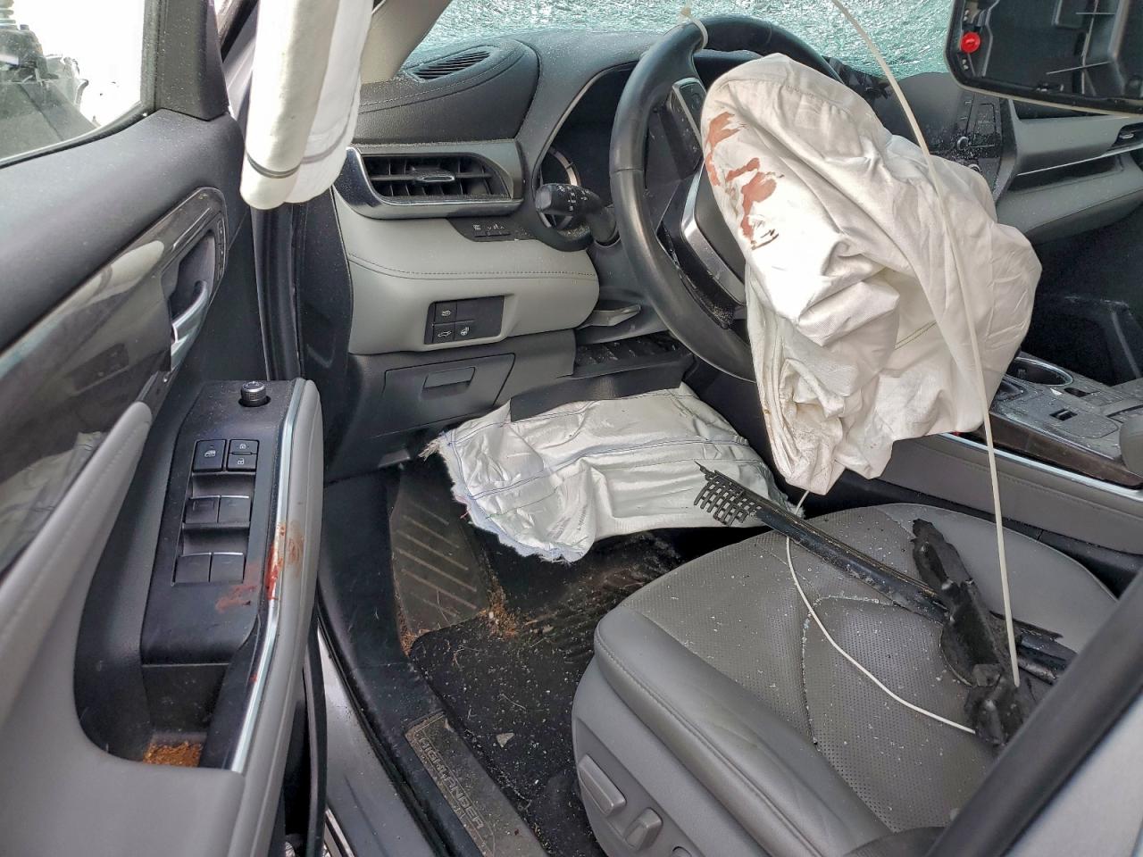 2021 TOYOTA HIGHLANDER LIMITED photo 8
