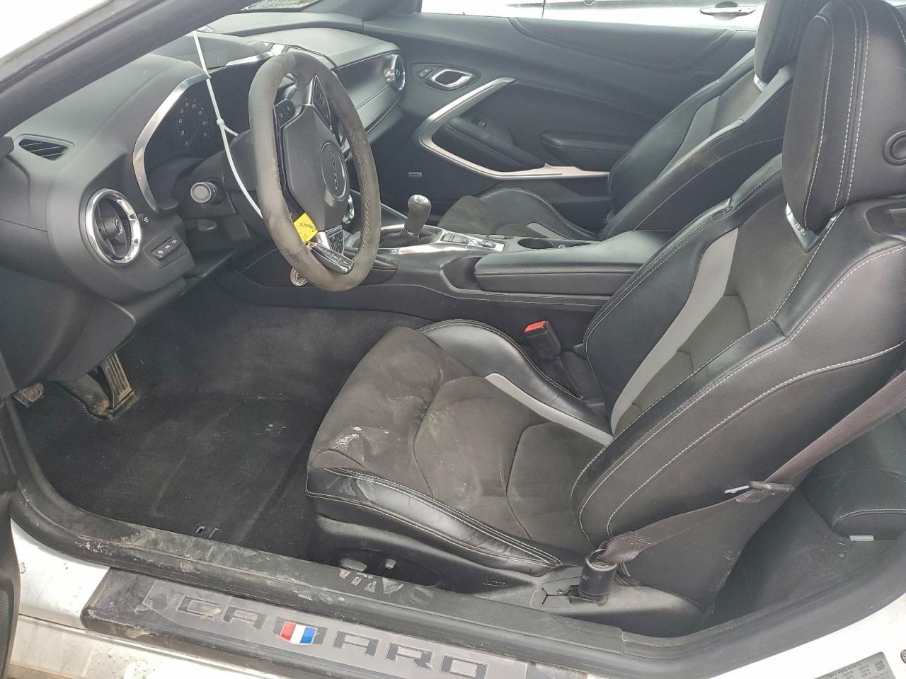 2017 CHEVROLET CAMARO LT photo 7