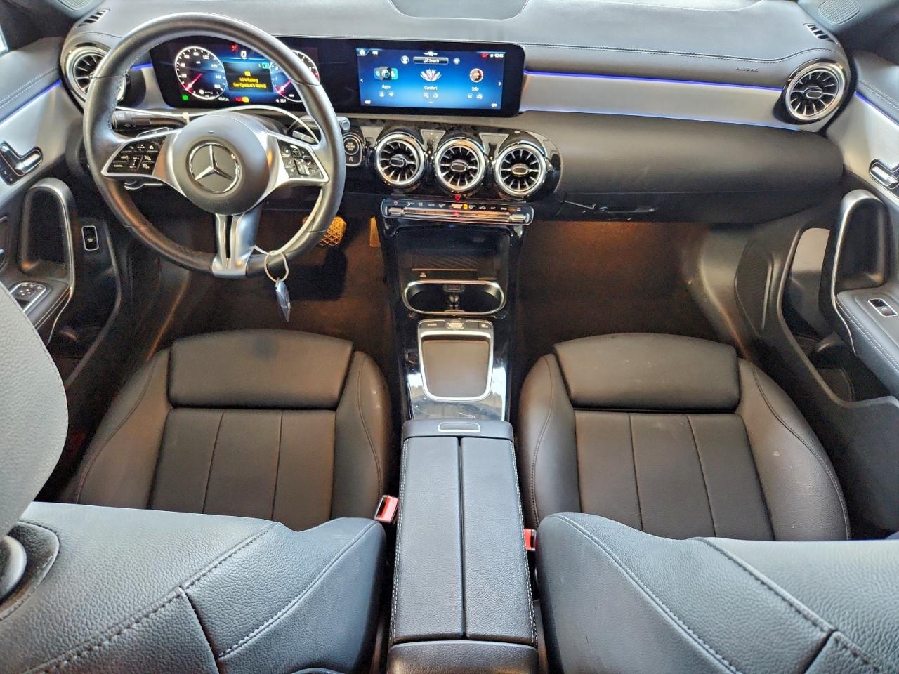 2025 MERCEDES-BENZ CLA 250 4MATIC photo 8