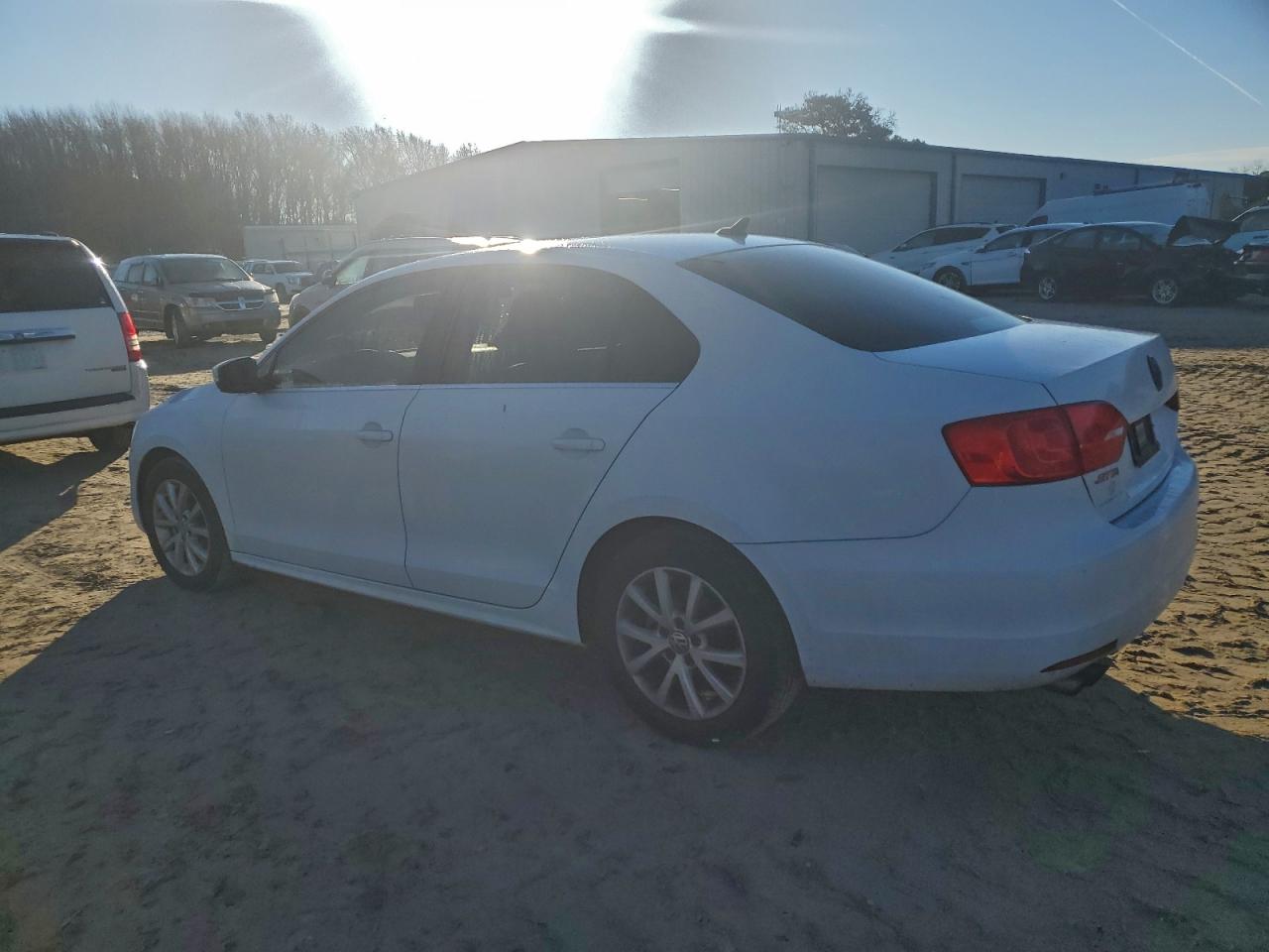 2014 VOLKSWAGEN JETTA SE photo 2