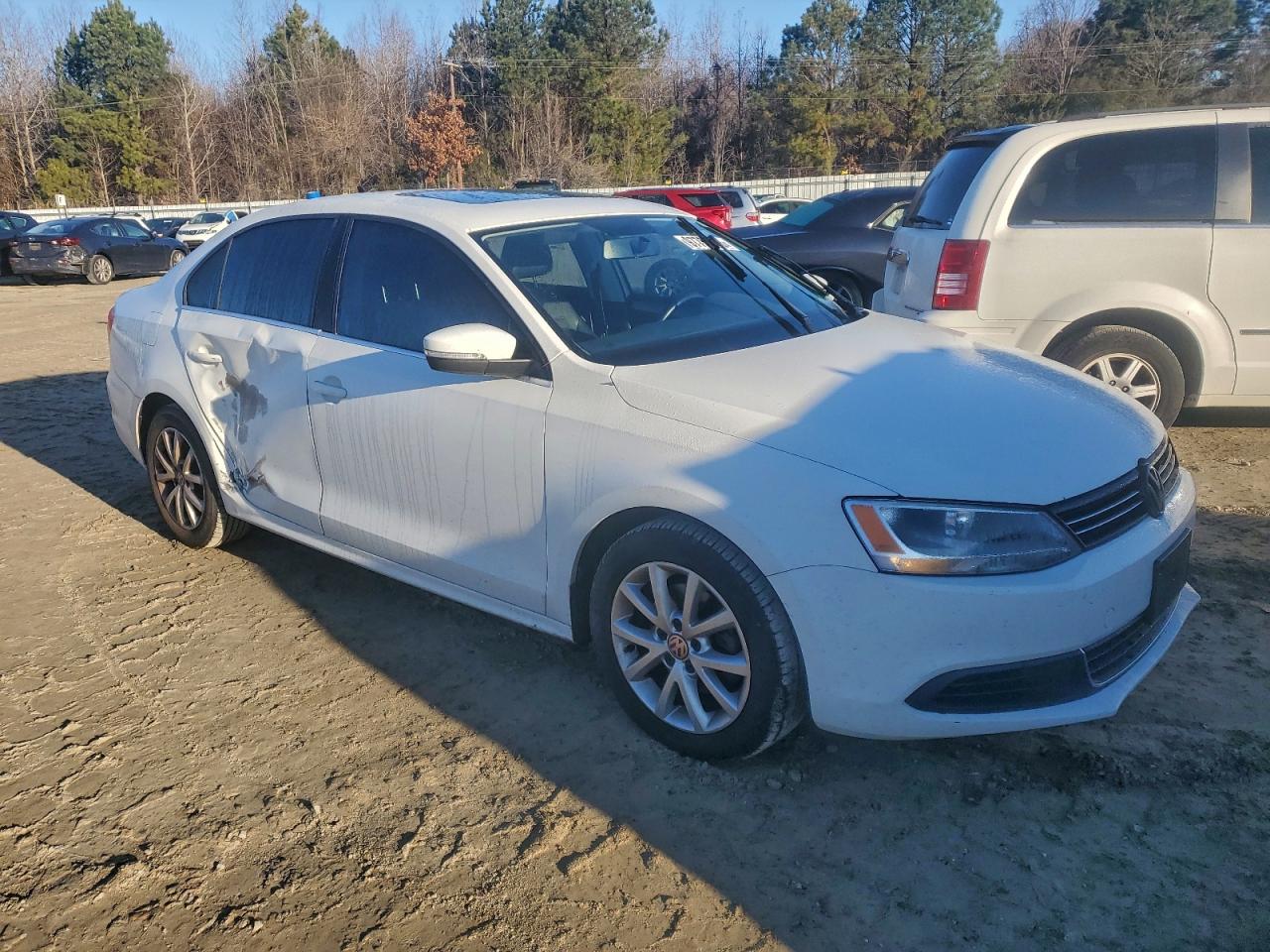 2014 VOLKSWAGEN JETTA SE photo 4