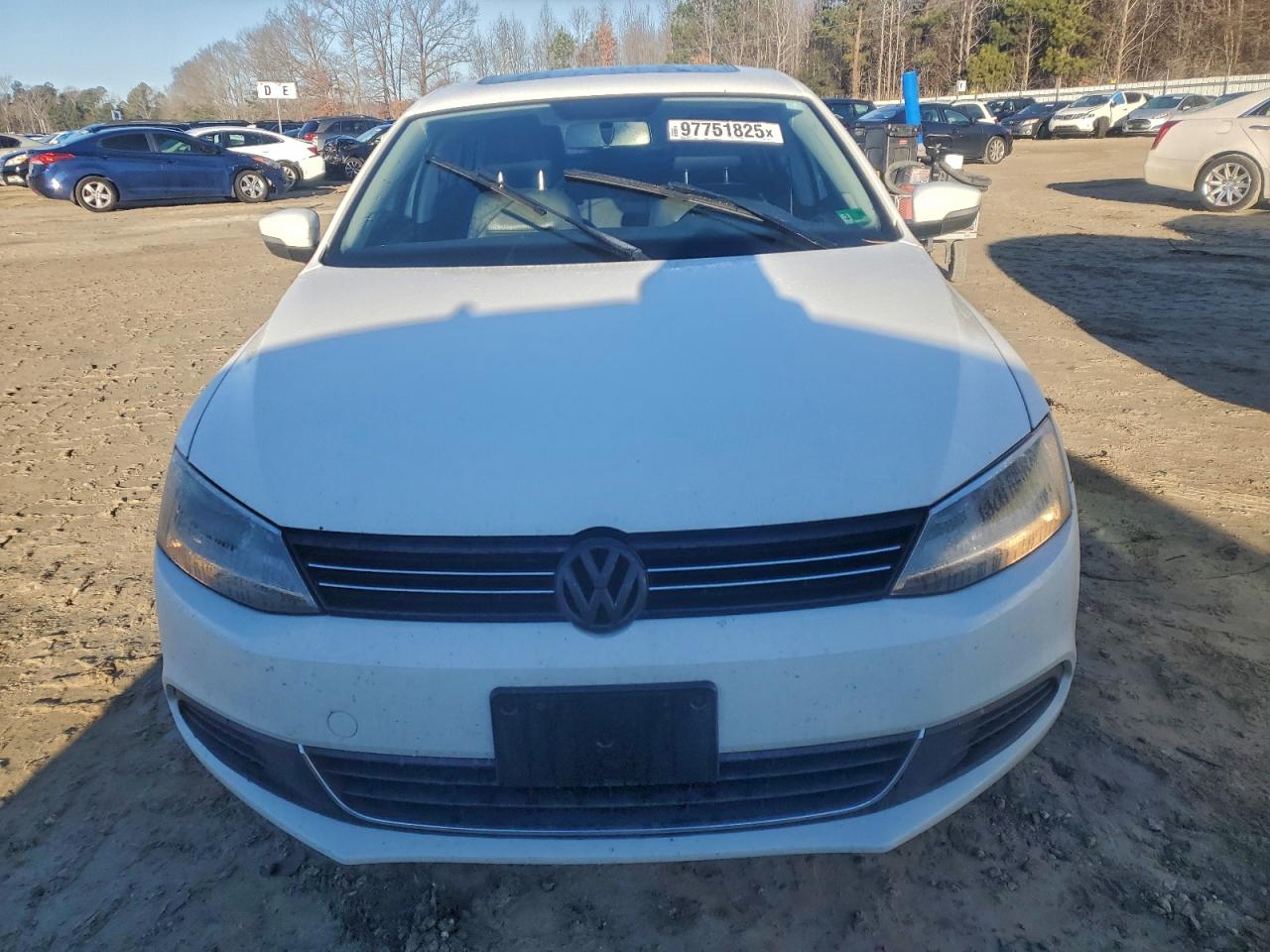 2014 VOLKSWAGEN JETTA SE photo 5