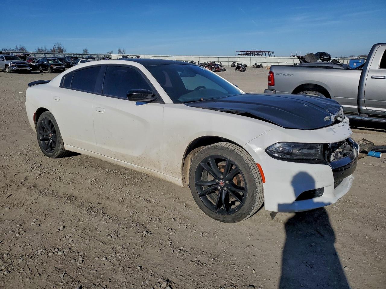 2018 DODGE CHARGER SXT photo 4