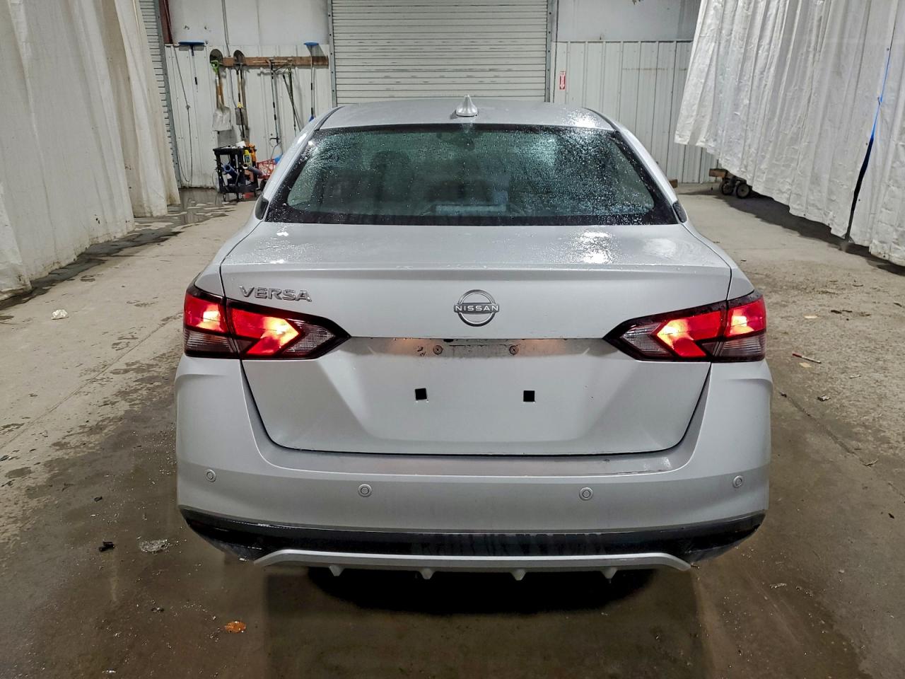2025 NISSAN VERSA SV photo 6