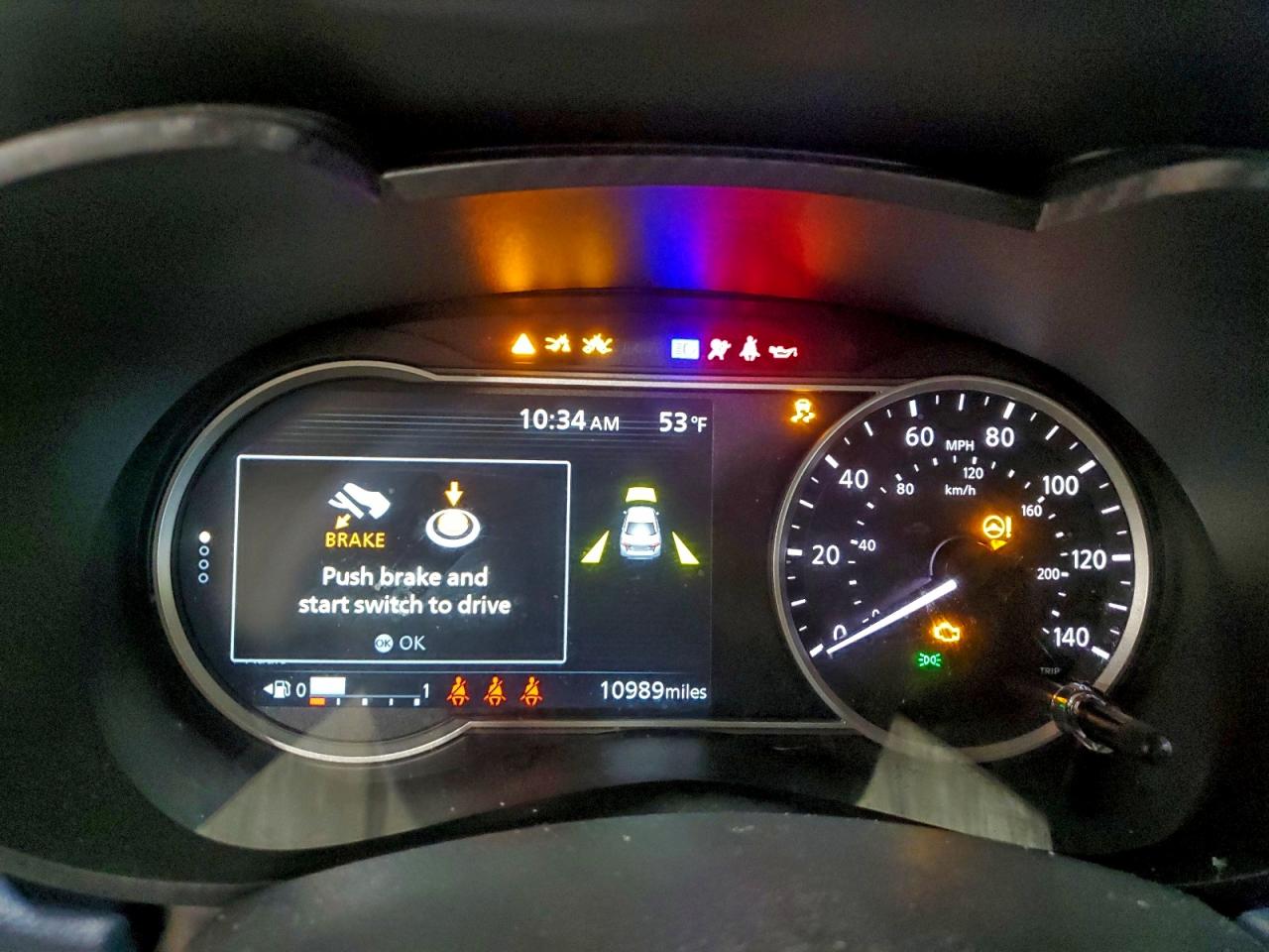 2025 NISSAN VERSA SV photo 9
