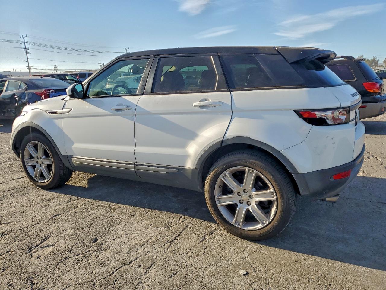 2015 LAND ROVER RANGE ROVER EVOQUE PURE PLUS photo 2