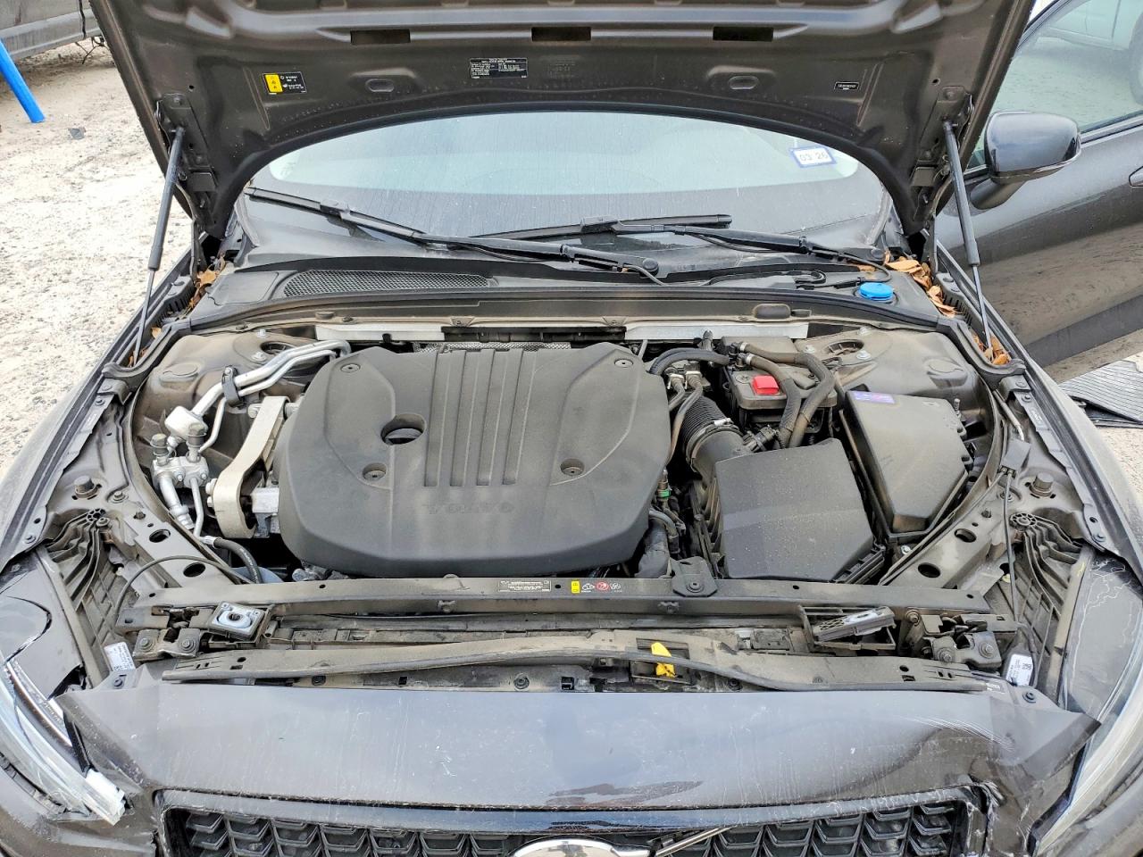 2024 VOLVO S60 CORE photo 11