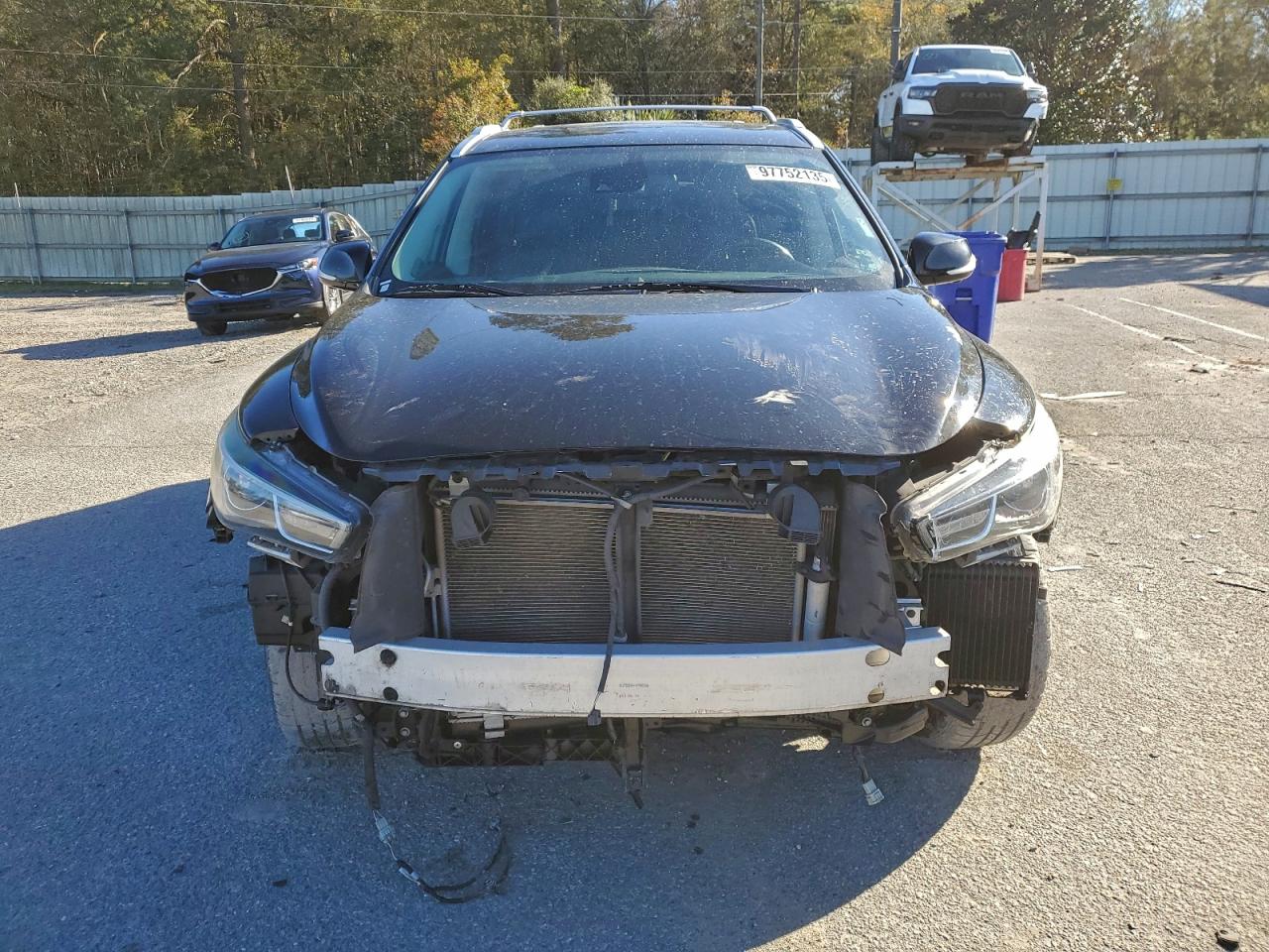 2020 INFINITI QX60 LUXE photo 5