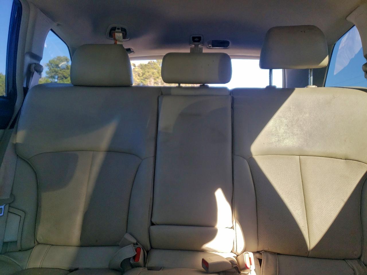 2010 SUBARU OUTBACK 2.5I LIMITED photo 19