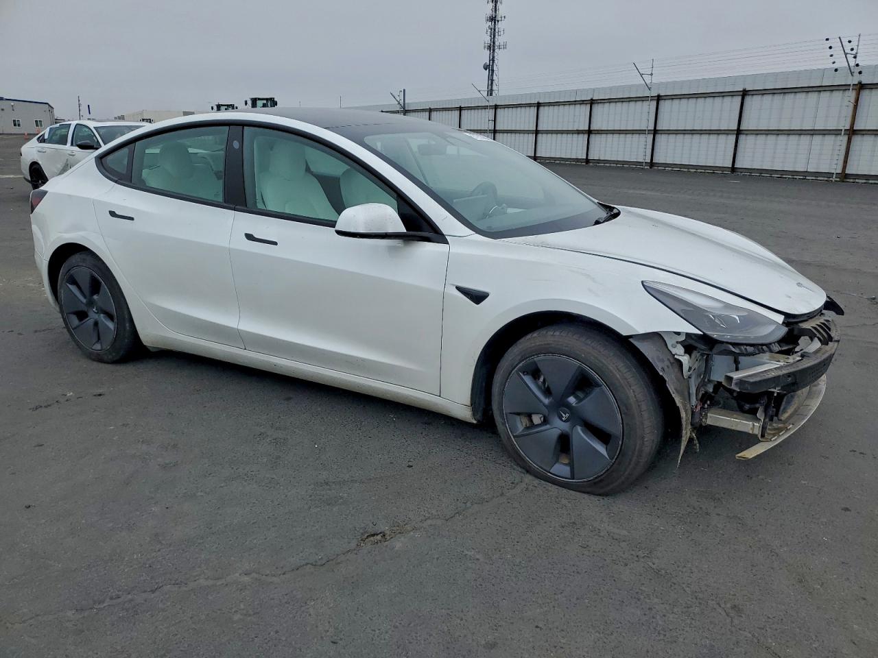 2023 TESLA MODEL 3 photo 4