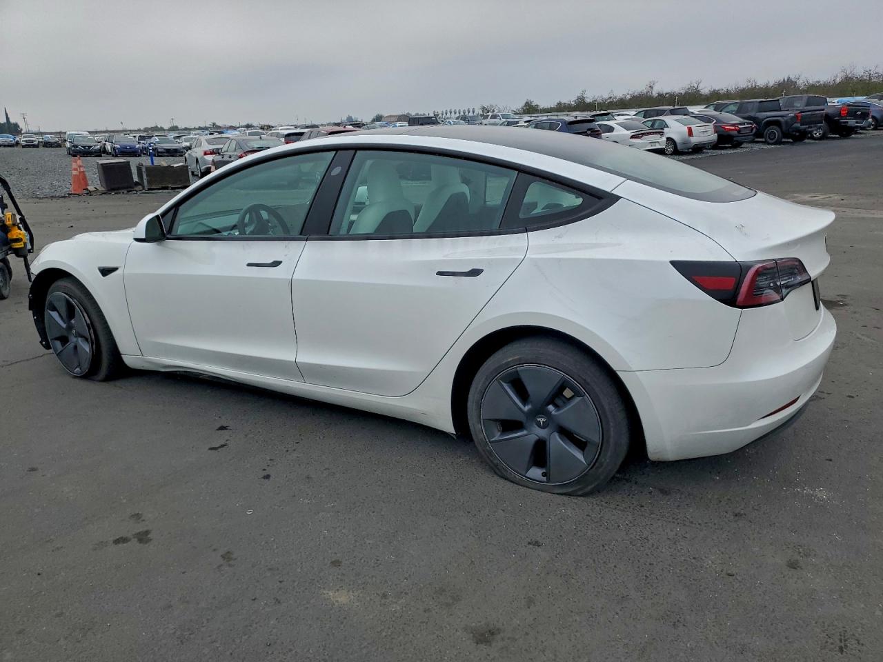 2023 TESLA MODEL 3 photo 2
