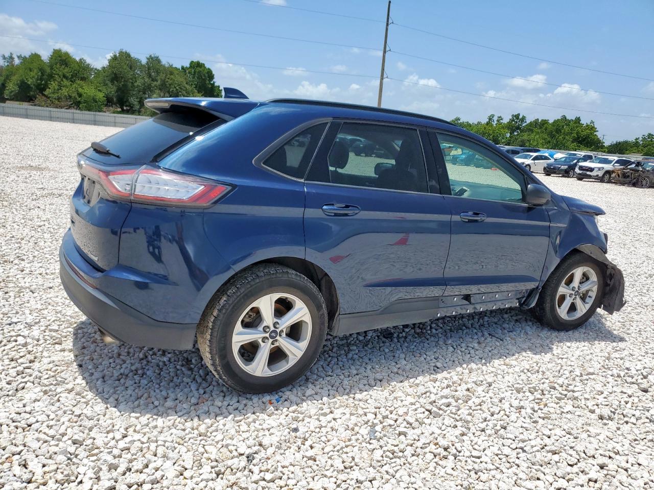 2017 FORD EDGE SE photo 3