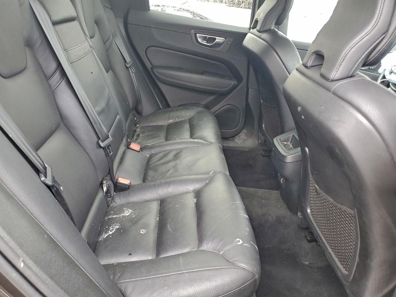 2020 VOLVO XC60 T6 MOMENTUM photo 21