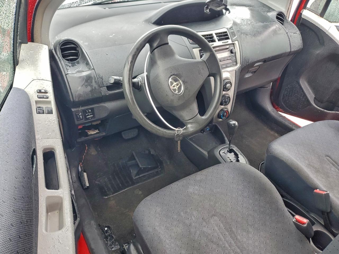 2009 TOYOTA YARIS photo 29