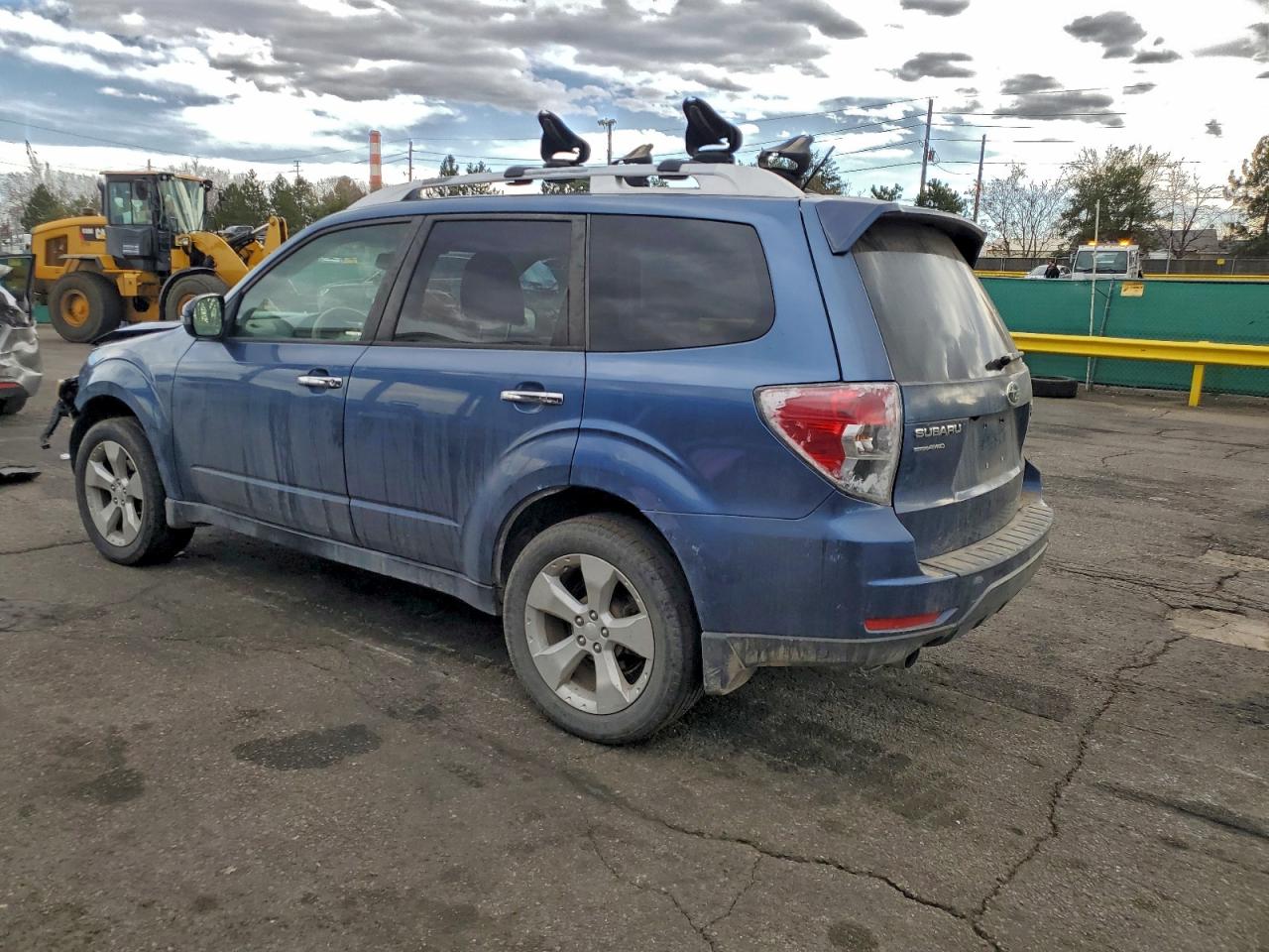 2013 SUBARU FORESTER TOURING photo 2