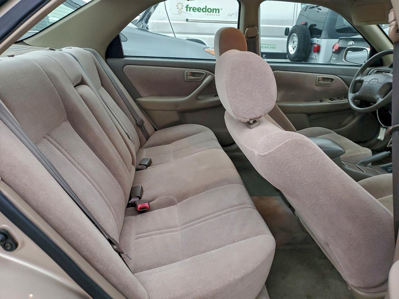 1999 TOYOTA CAMRY LE photo 19