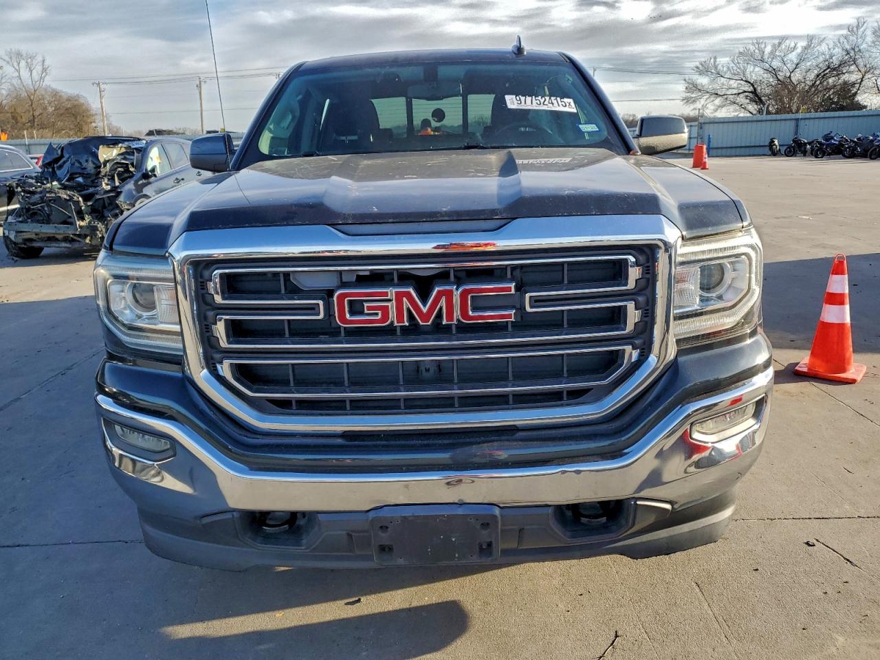 2017 GMC SIERRA K1500 SLE photo 13