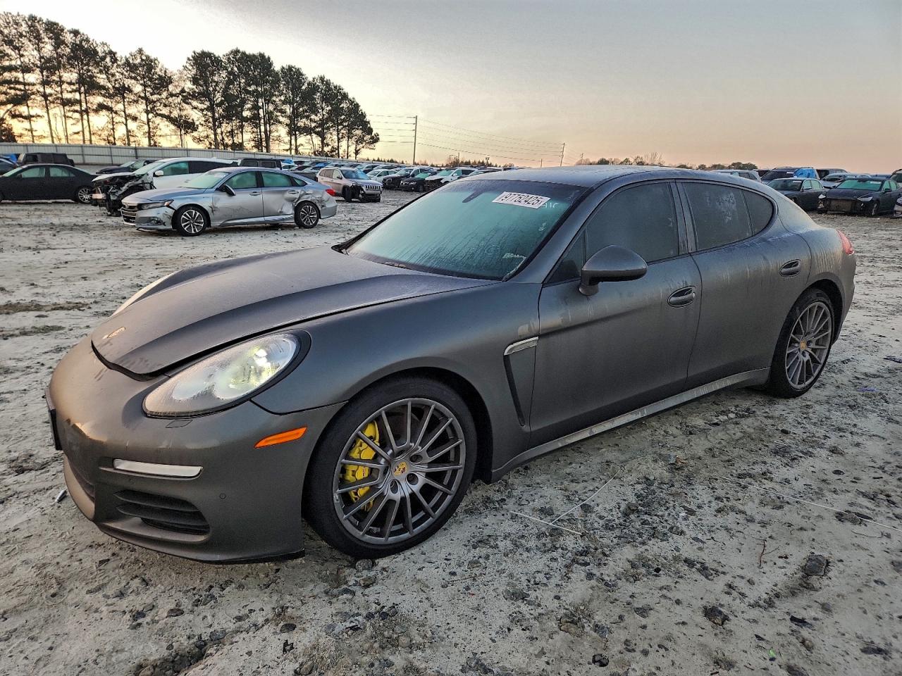 2014 PORSCHE PANAMERA