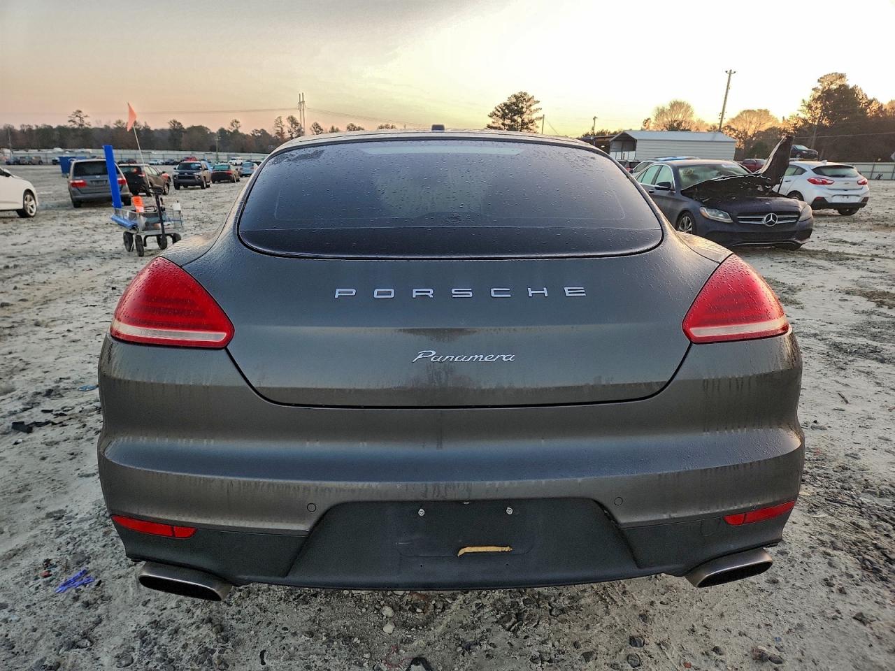 2014 PORSCHE PANAMERA 2 photo 6