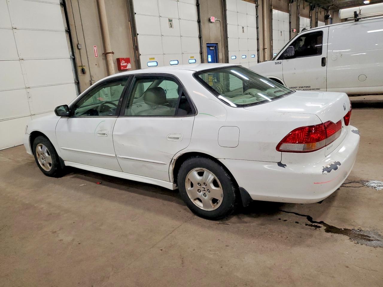 2002 HONDA ACCORD EX photo 2