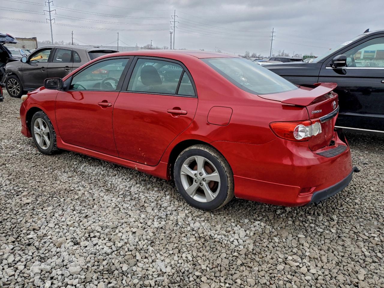 2013 TOYOTA COROLLA BASE photo 2