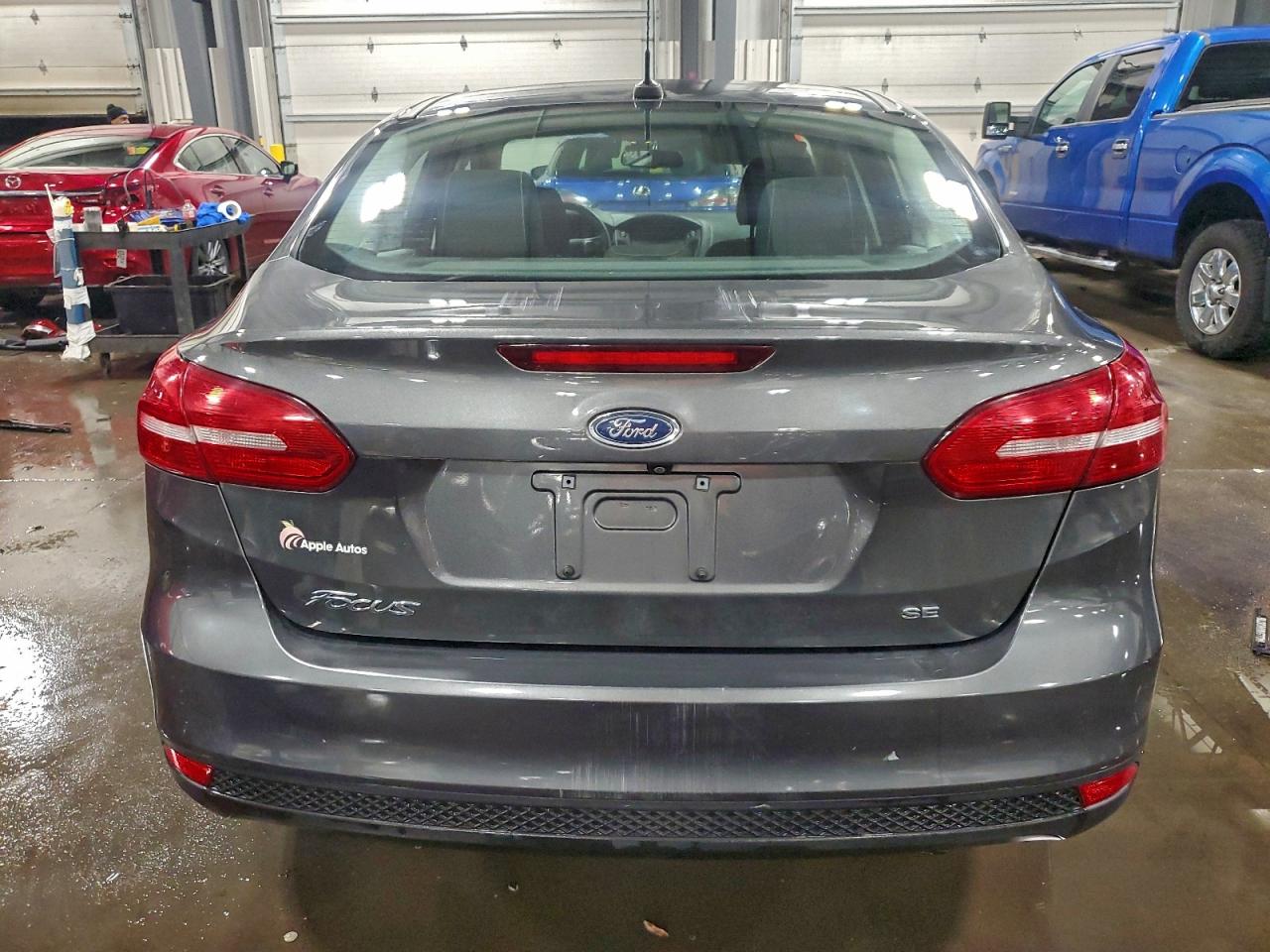 2018 FORD FOCUS SE photo 11
