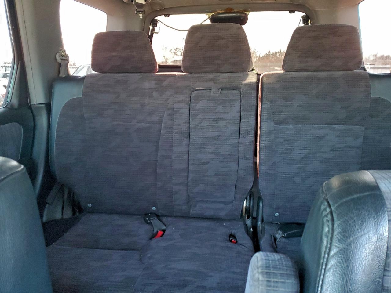 2002 HONDA CR-V LX photo 28