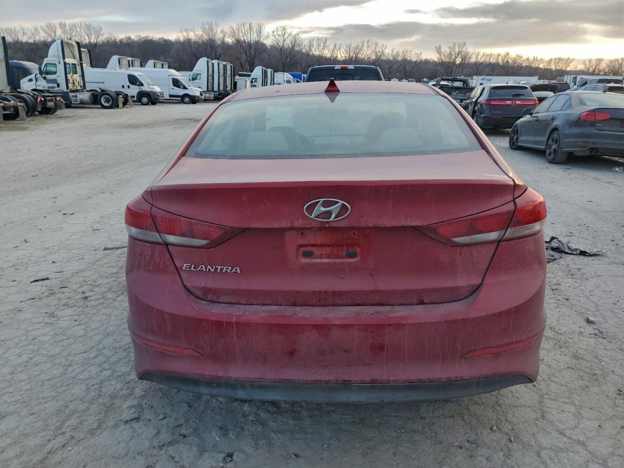 2017 HYUNDAI ELANTRA SE photo 6