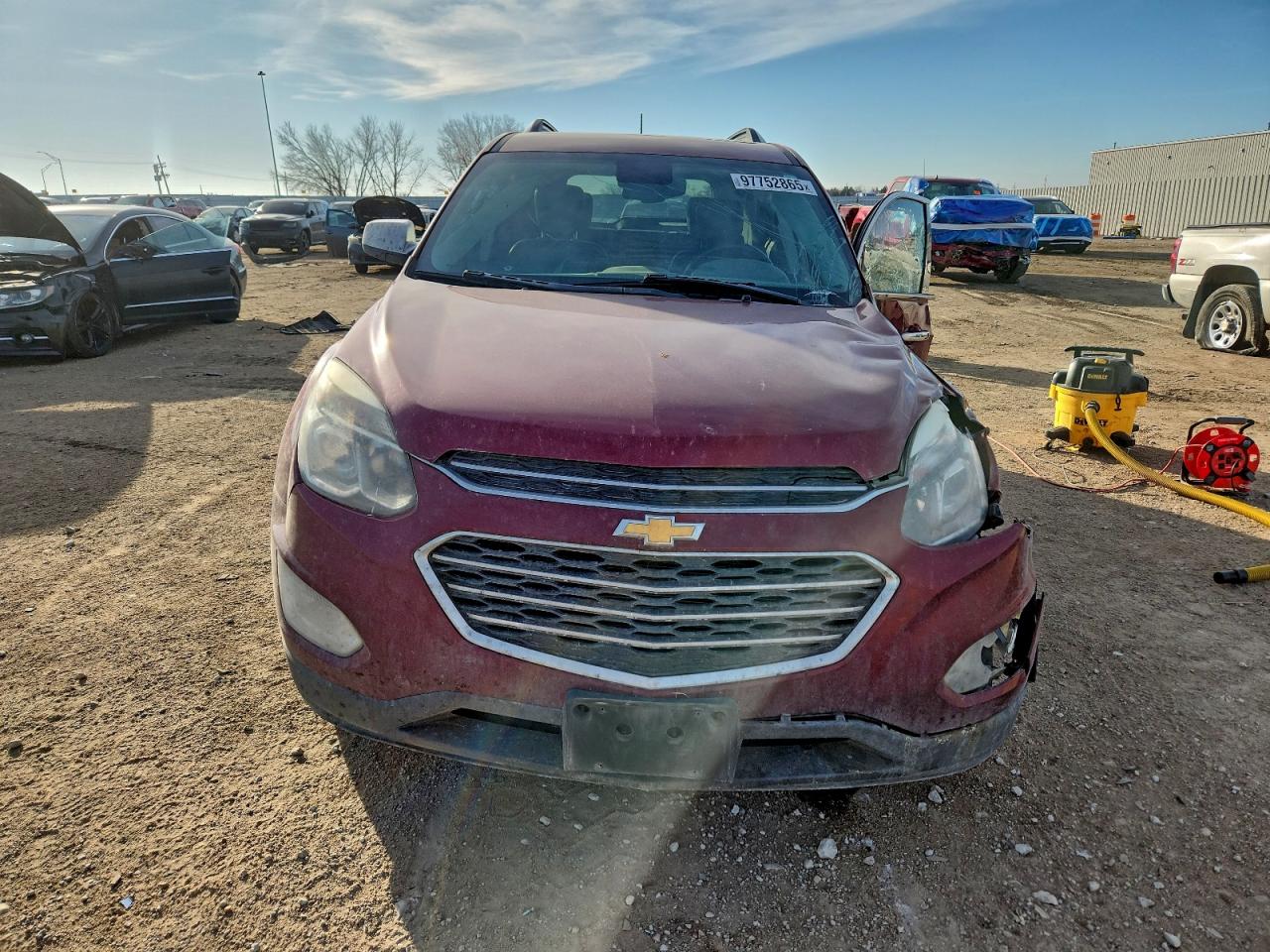 2017 CHEVROLET EQUINOX PREMIER photo 5