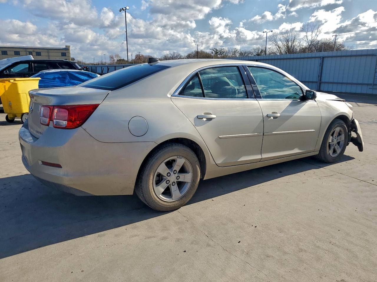 2014 CHEVROLET MALIBU LS photo 3