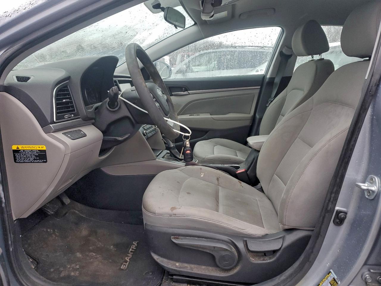 2017 HYUNDAI ELANTRA SE photo 13