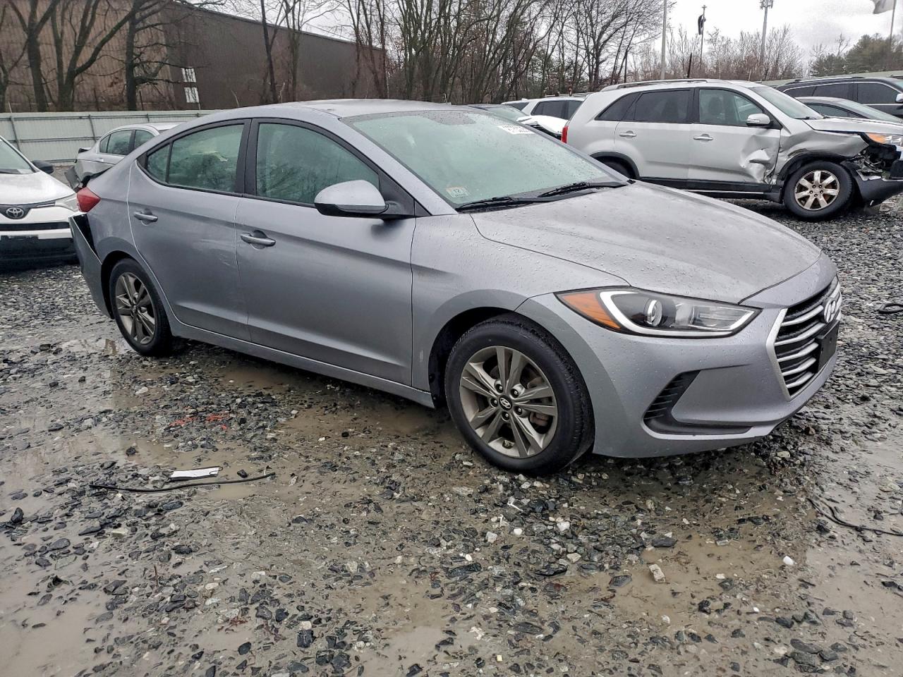 2017 HYUNDAI ELANTRA SE photo 7