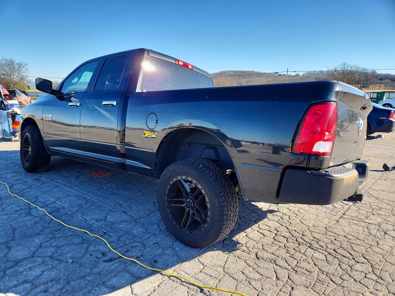 2017 RAM 1500 ST photo 3