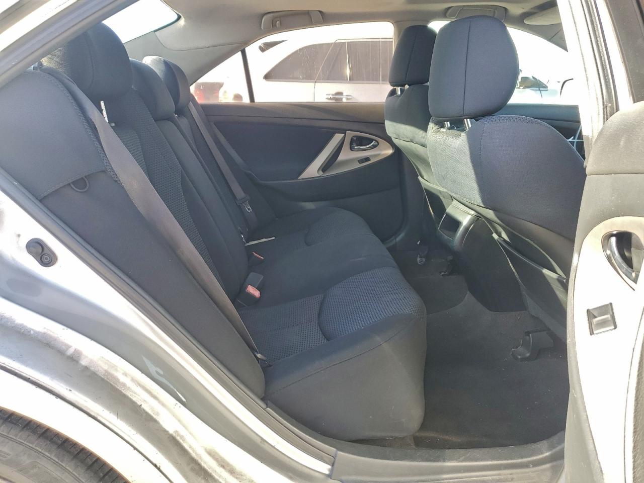 2009 TOYOTA CAMRY BASE photo 10