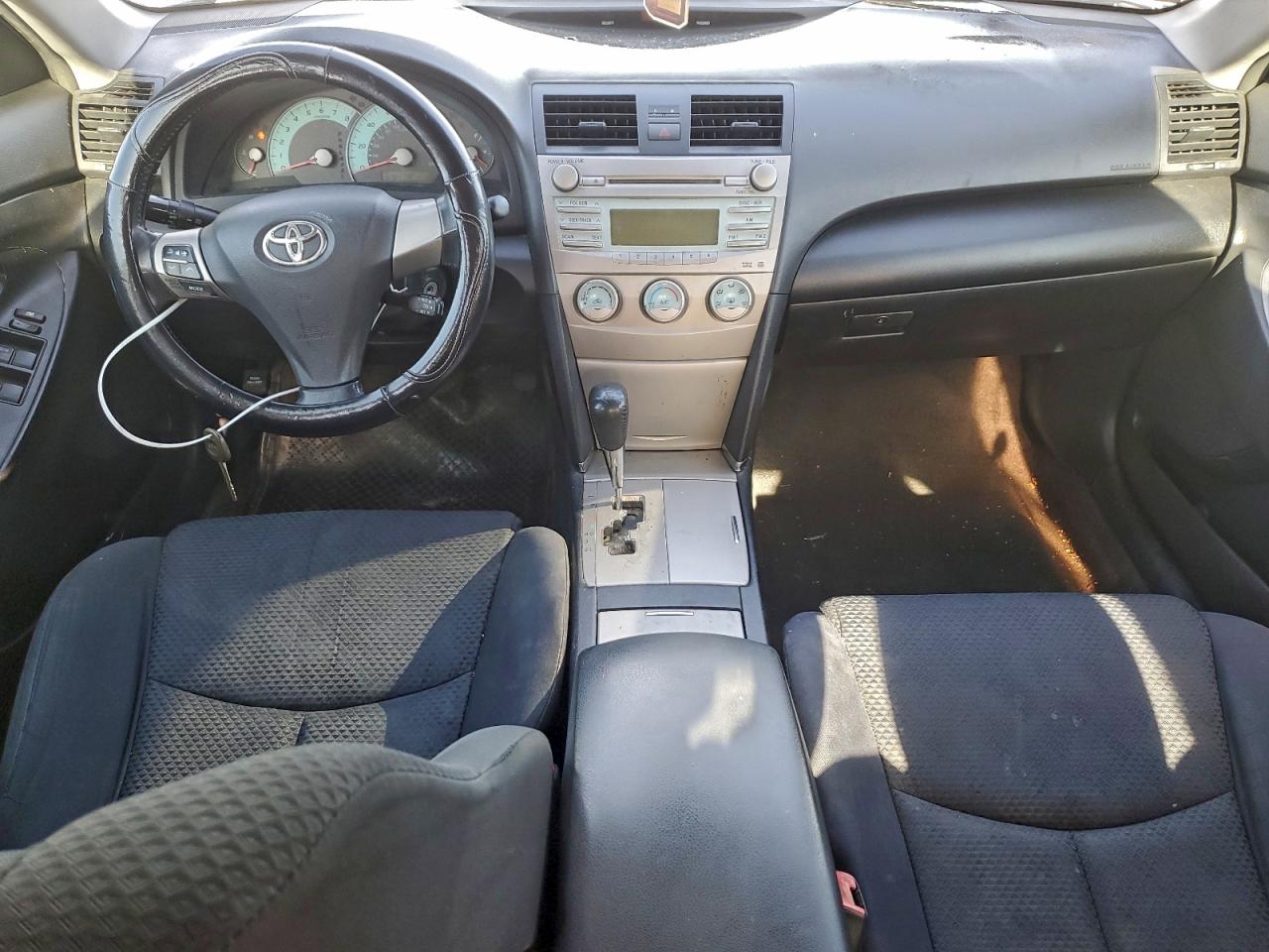 2009 TOYOTA CAMRY BASE photo 8