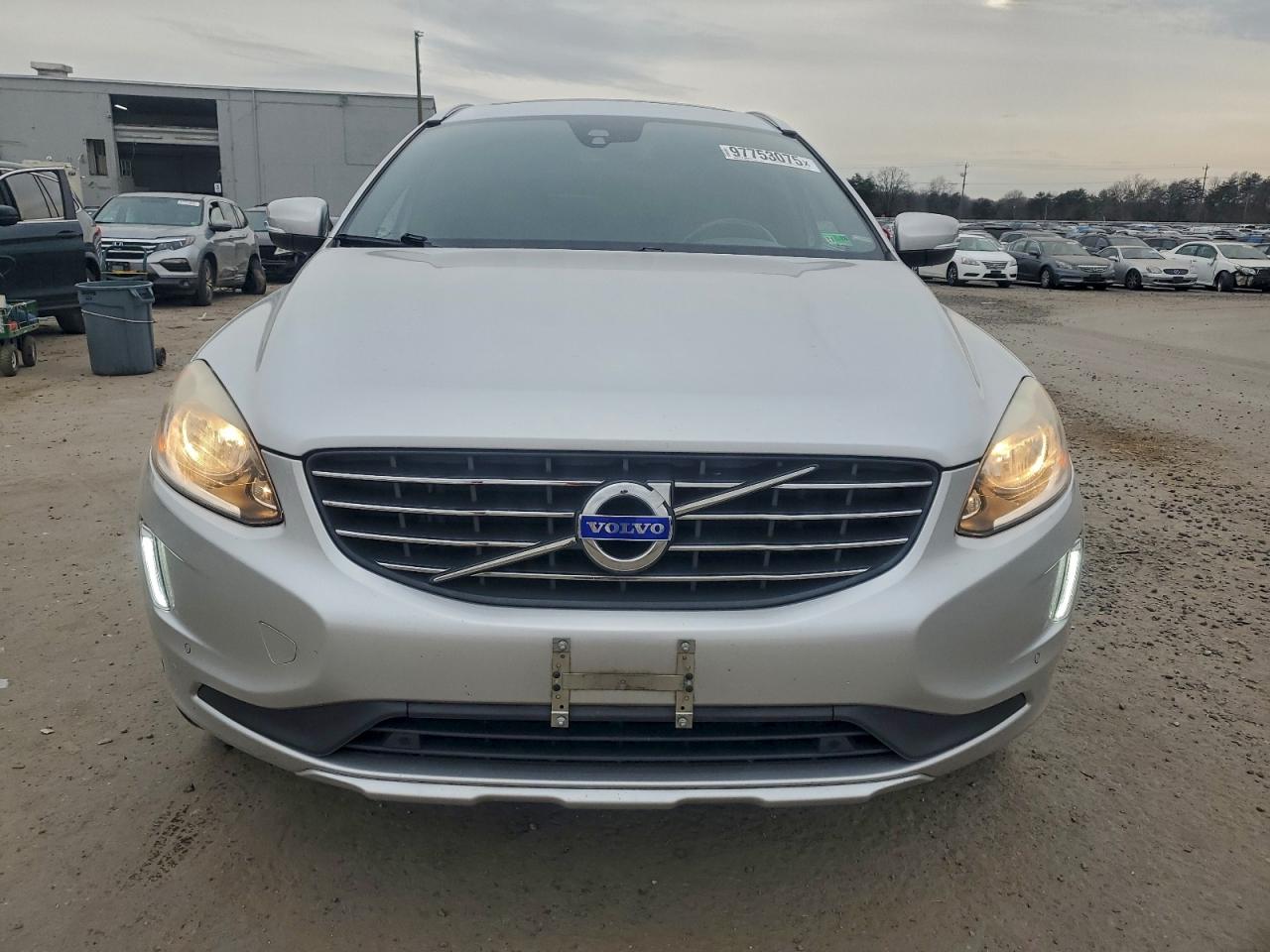 2015 VOLVO XC60 T5 PREMIER photo 5
