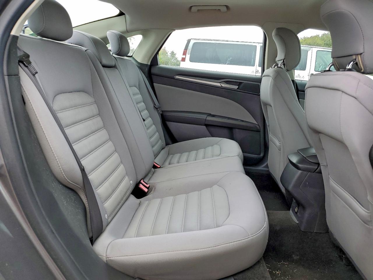 2014 FORD FUSION S photo 10