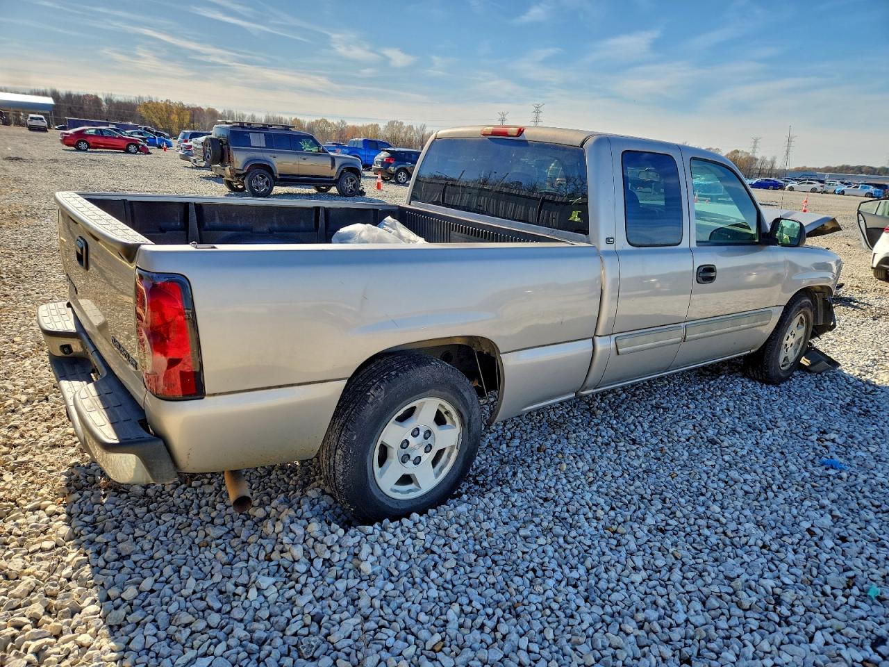 2005 CHEVROLET SILVERADO photo 7