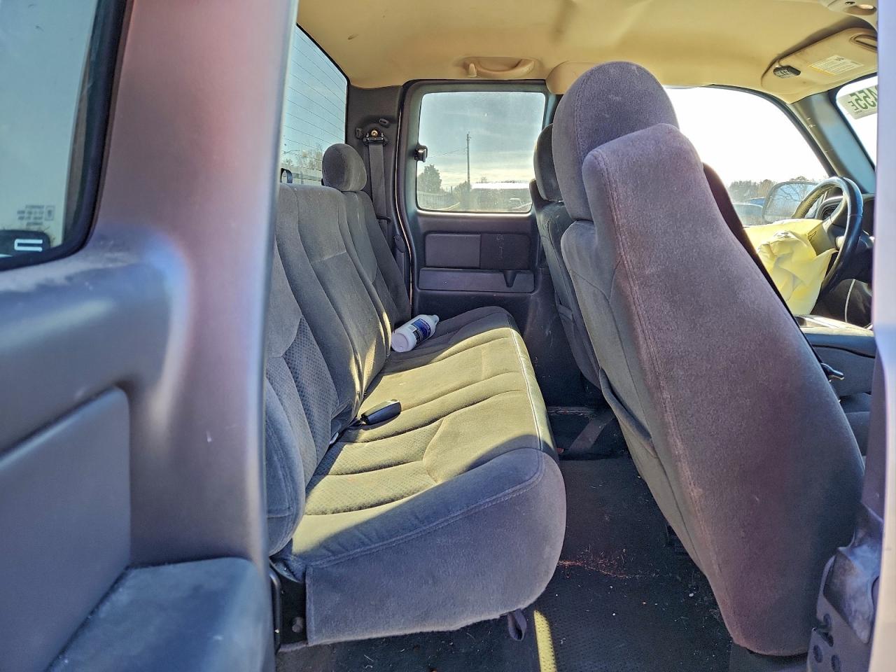 2005 CHEVROLET SILVERADO photo 28