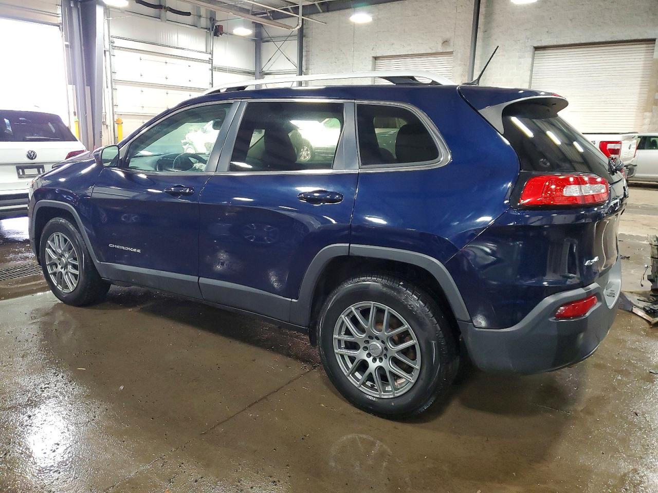 2016 JEEP CHEROKEE LATITUDE photo 3