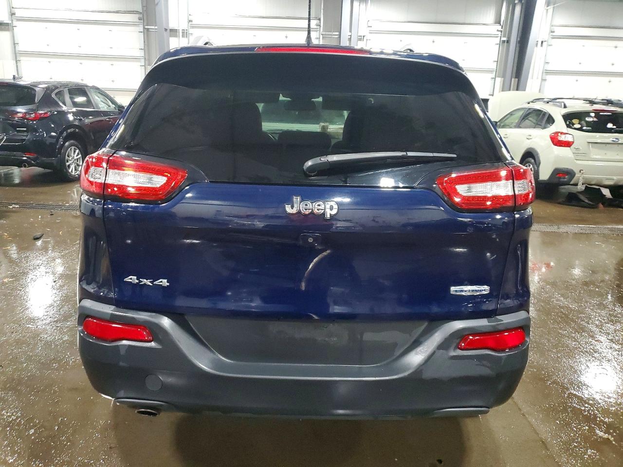 2016 JEEP CHEROKEE LATITUDE photo 11