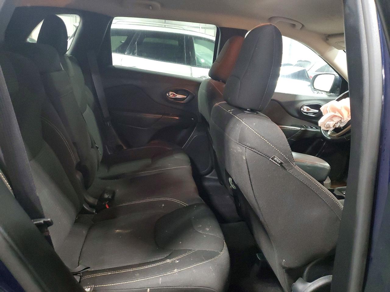 2016 JEEP CHEROKEE LATITUDE photo 21