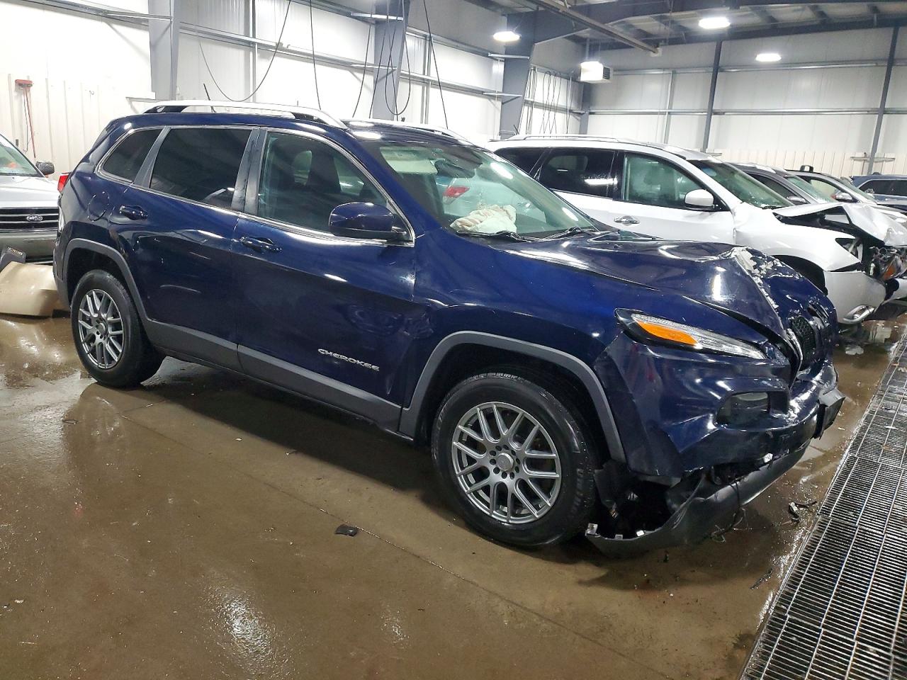 2016 JEEP CHEROKEE LATITUDE photo 7